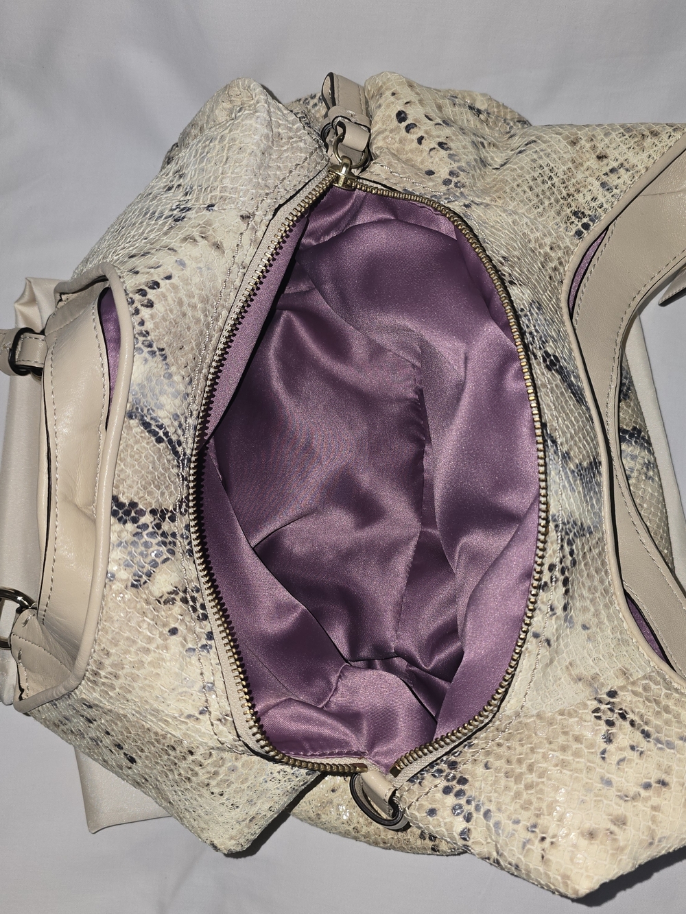 Authentic Coach Madison Maggie Shoulder Bag in Metallic Embossed Python Leather - Picture 7 of 9